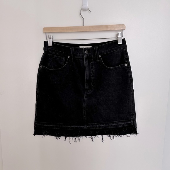 Madewell Cut Off Stretch Denim Mini Skirt in washed black | 27 - Picture 2 of 4